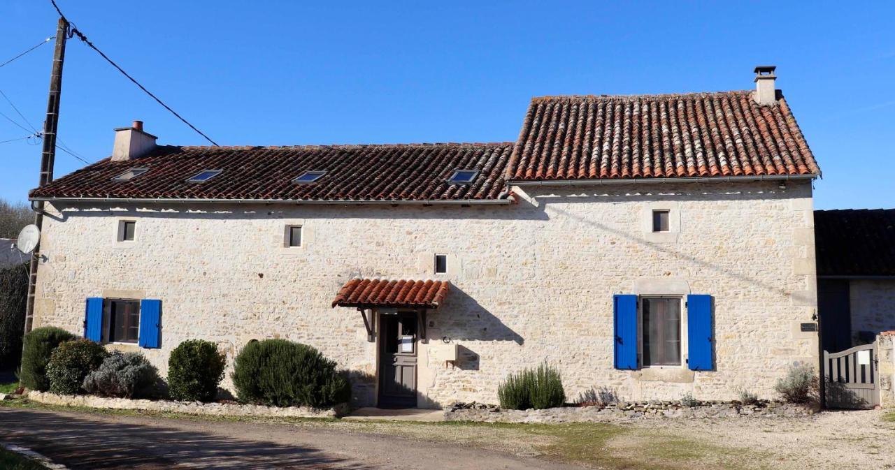 Mas De La Piniere Bed & Breakfast Mauprévoir Exterior photo